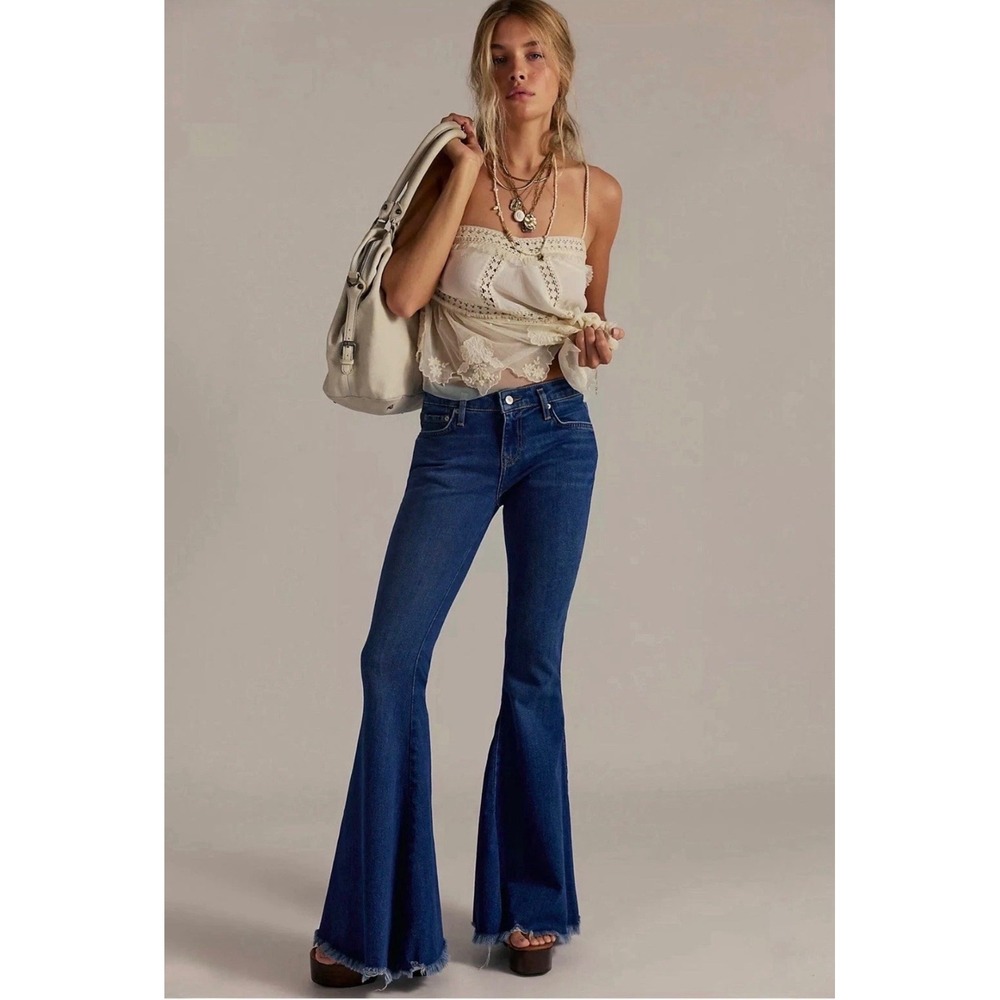 We the Free Emre Low Rise Flare Jean Bell Bottom NWT Women's size 26 Daisy Blue